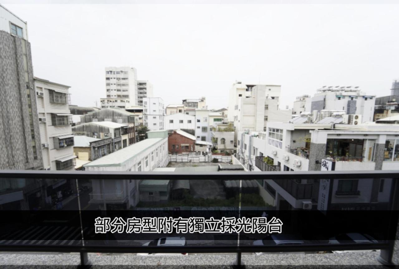 日光艾宅 Tainan Luaran gambar
